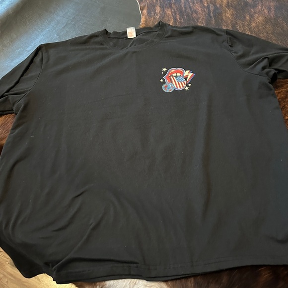 Black Graphic T-Shirt - Picture 1 of 2
